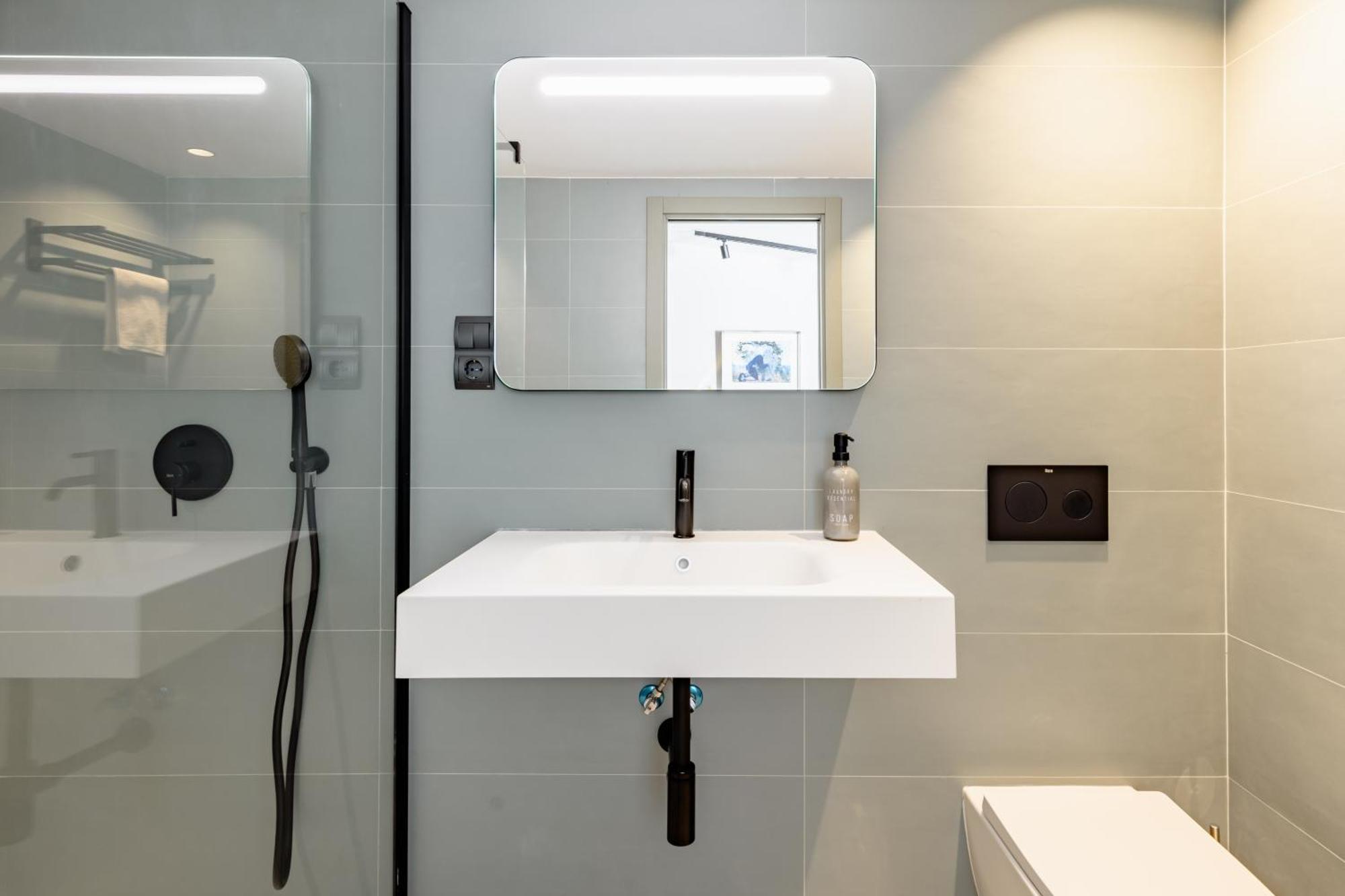 Atarazanas Suite, Atico Con Terraza Málaga Eksteriør billede