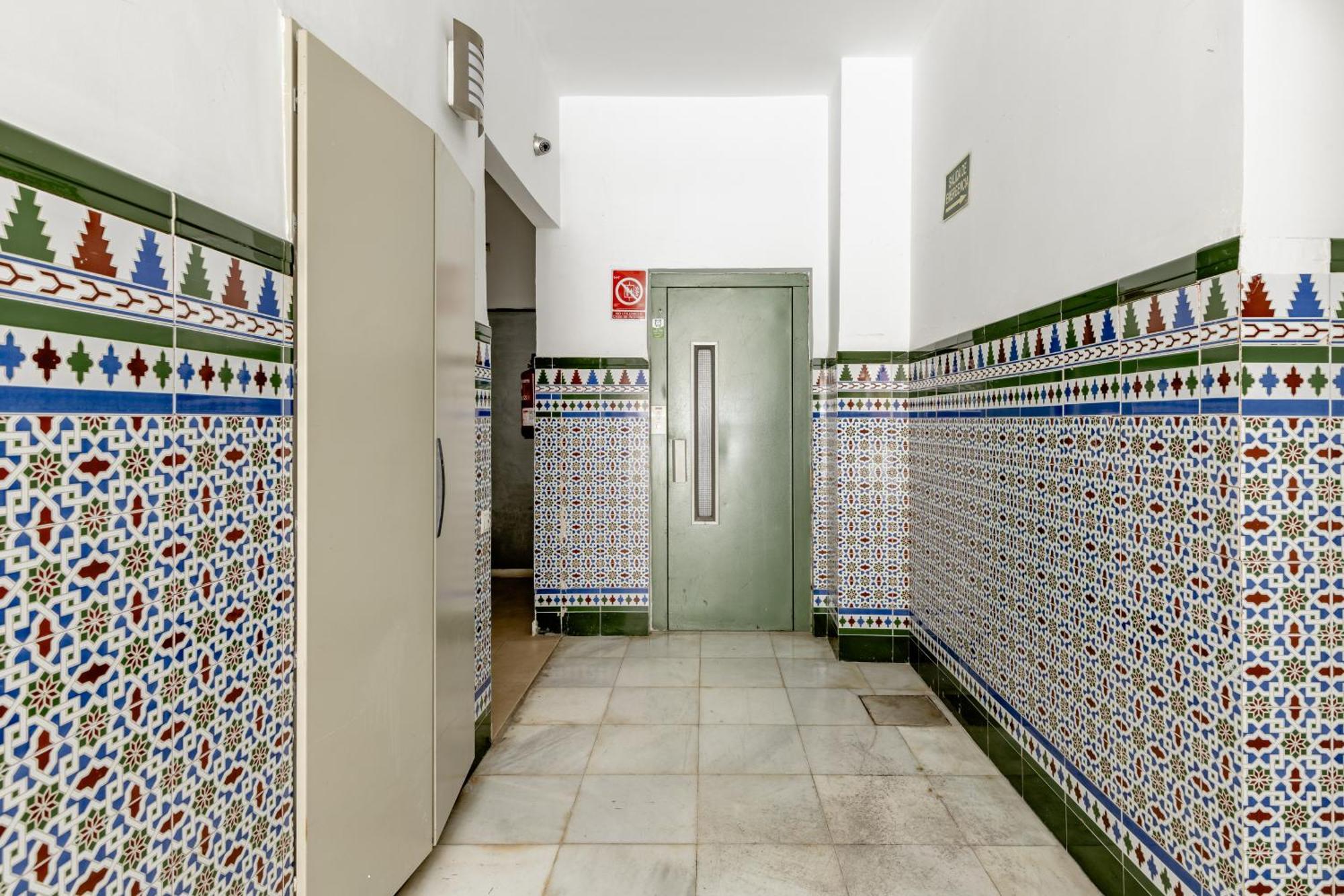 Atarazanas Suite, Atico Con Terraza Málaga Eksteriør billede